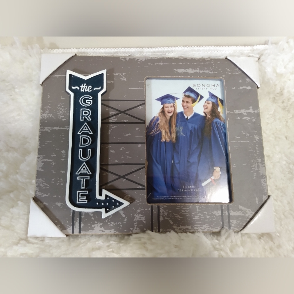 Nwt Sonoma graduate picture frame